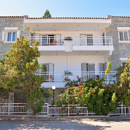 Hotel Anna Apartments Kokkini Hani Exteriör bild