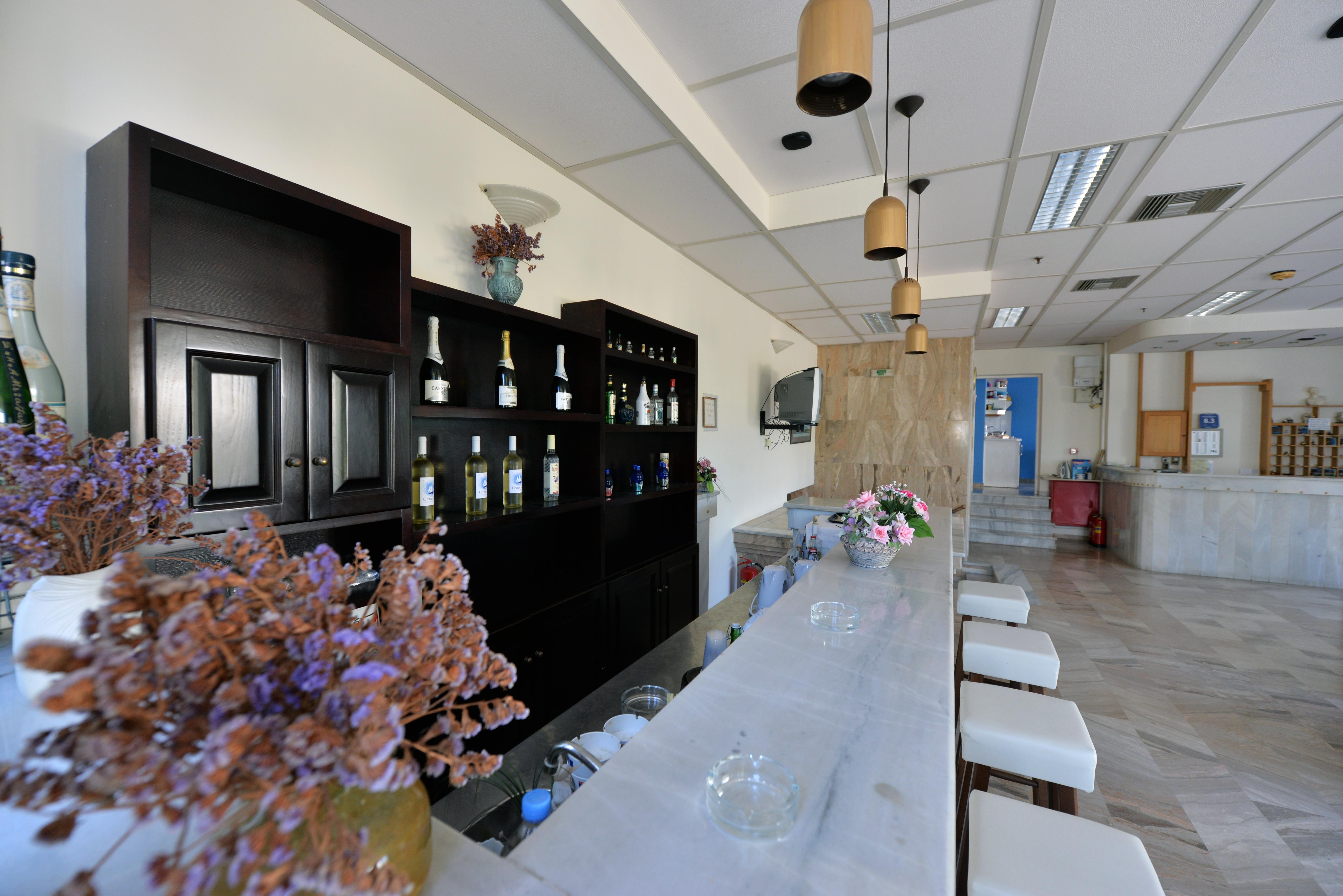 Hotel Anna Apartments Kokkini Hani Exteriör bild