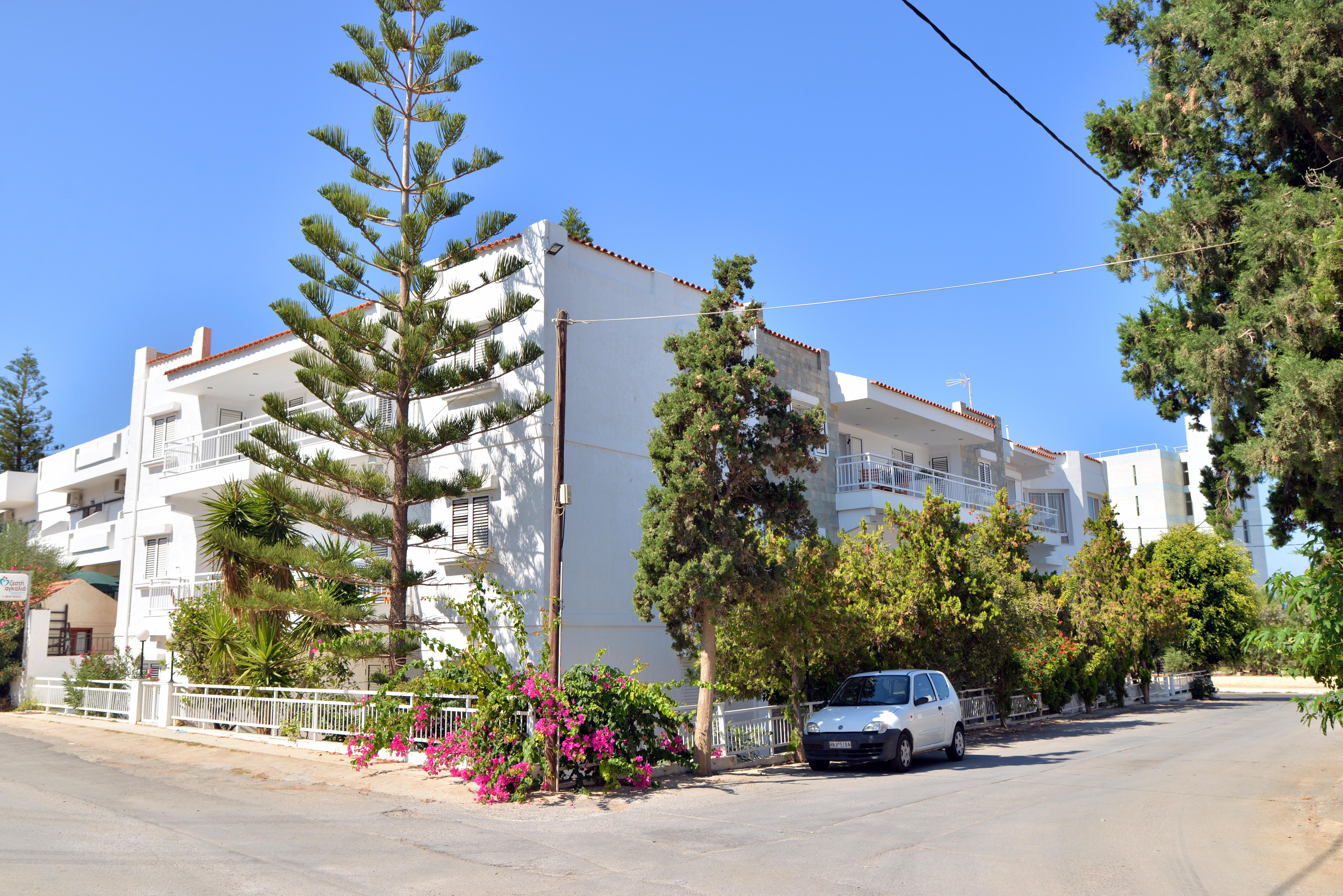 Hotel Anna Apartments Kokkini Hani Exteriör bild