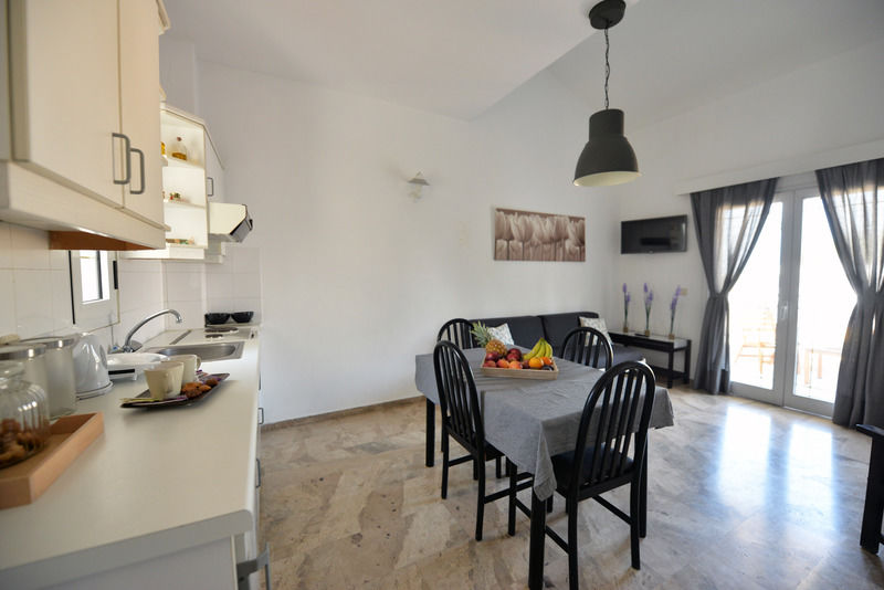 Hotel Anna Apartments Kokkini Hani Exteriör bild