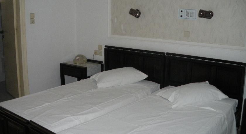 Hotel Anna Apartments Kokkini Hani Exteriör bild