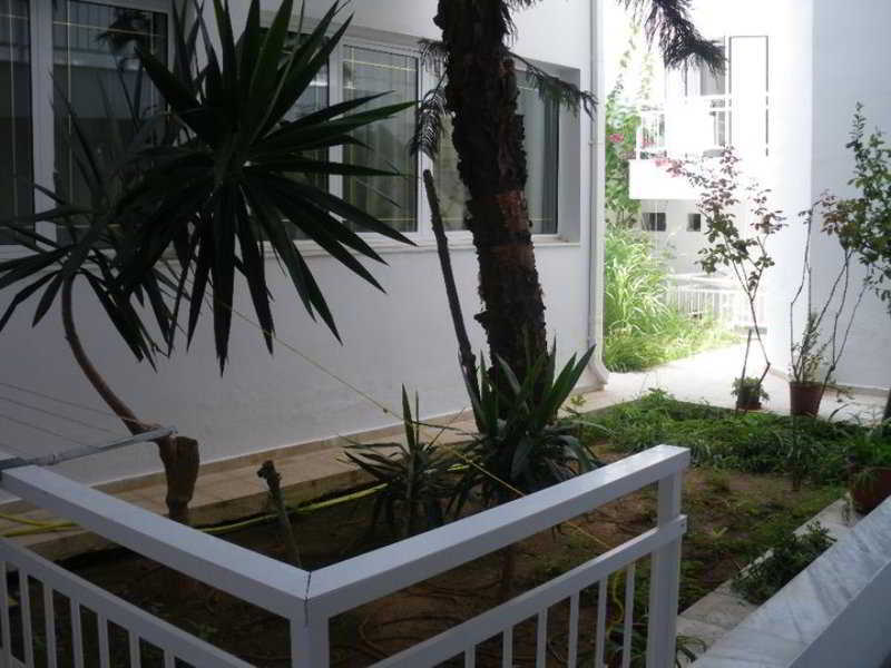 Hotel Anna Apartments Kokkini Hani Exteriör bild